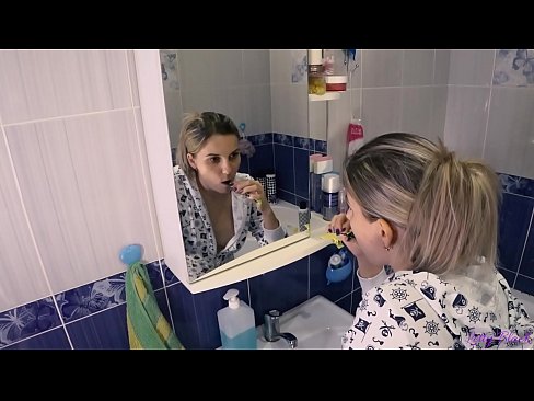 ❤️ פריצה עם צעירים בפיג'מה מסתיימים אוראלי בהצטיינות בתחת - לי שחור ❤️❌ סלאוטים אצלנו ️❤